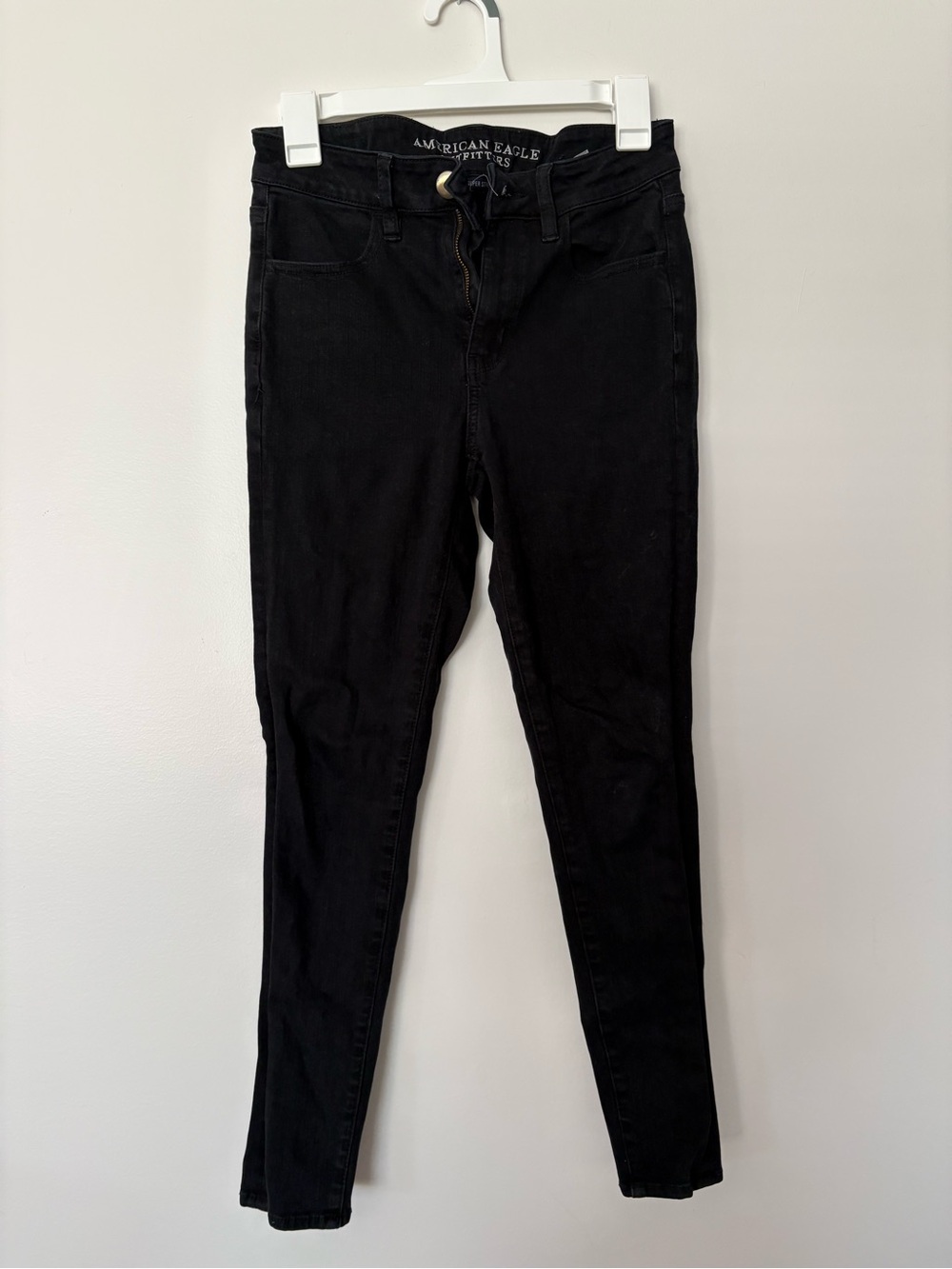 American Eagle Outfitters Women’s Black High-Rise Skinny Jeans